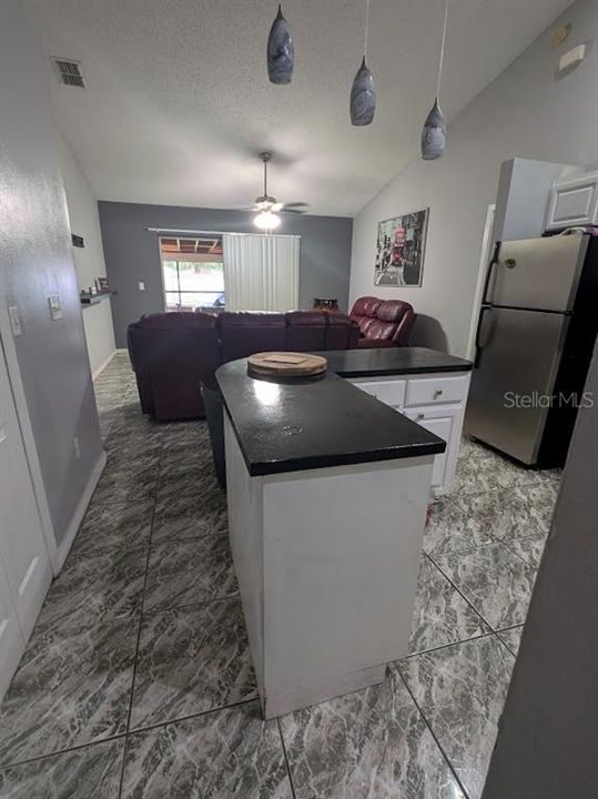 For Sale: $343,000 (3 beds, 2 baths, 1536 Square Feet)