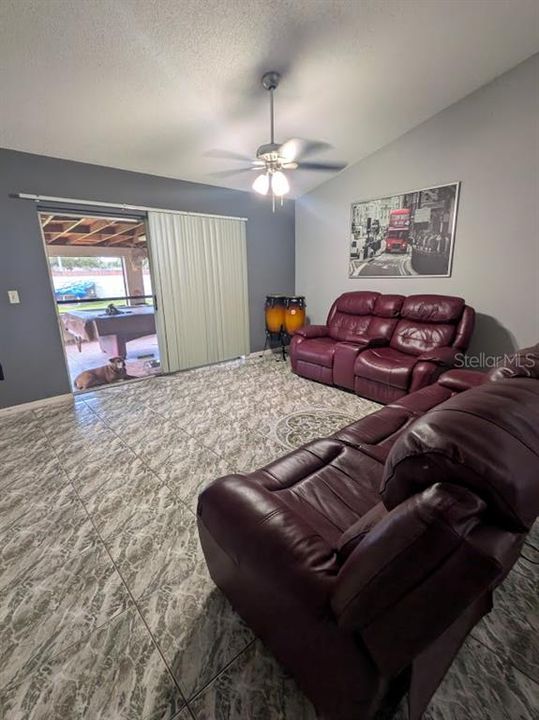 For Sale: $343,000 (3 beds, 2 baths, 1536 Square Feet)