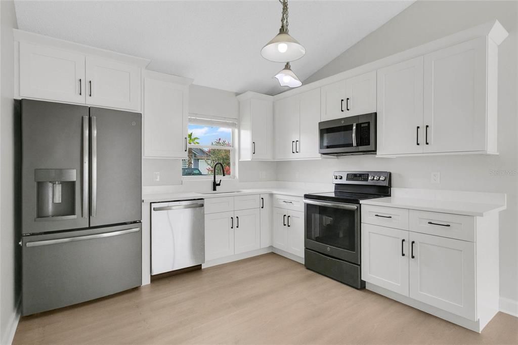 For Sale: $350,000 (3 beds, 2 baths, 1234 Square Feet)