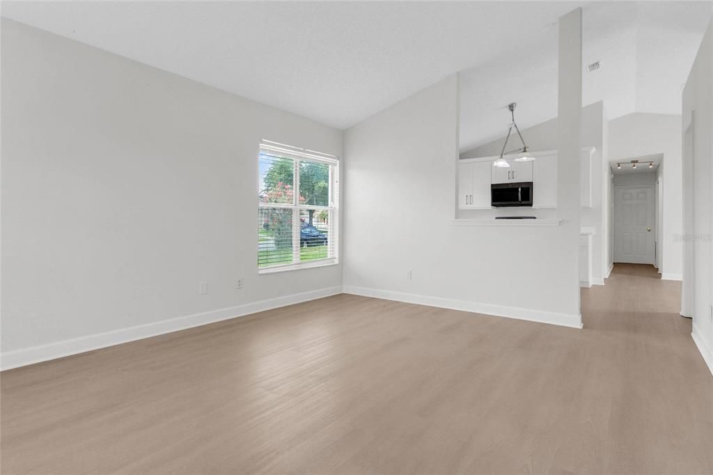 For Sale: $350,000 (3 beds, 2 baths, 1234 Square Feet)