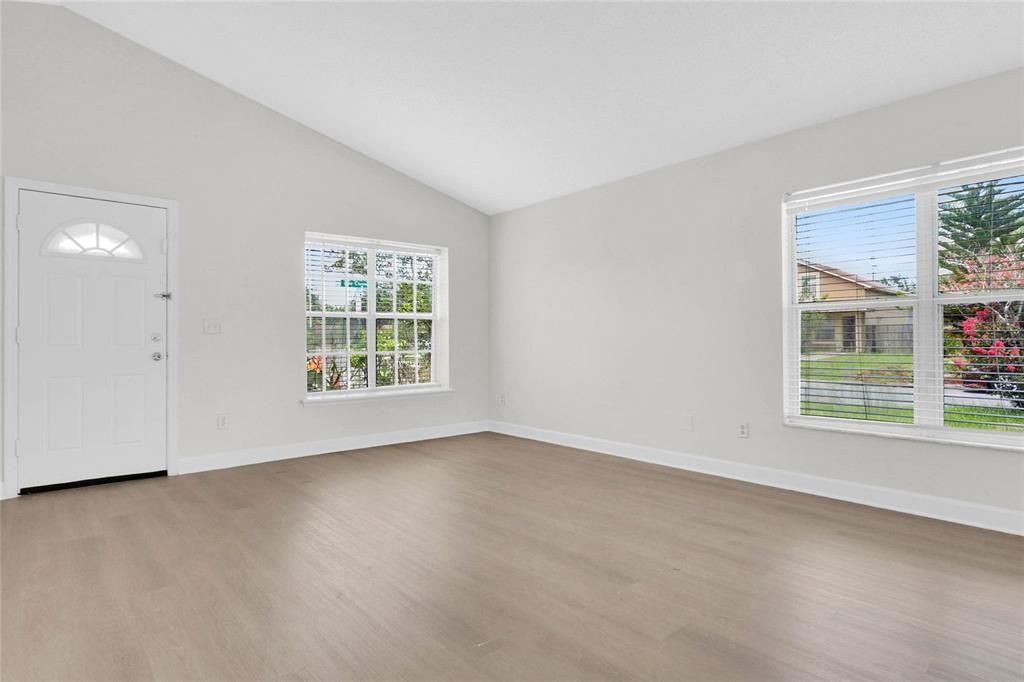 For Sale: $350,000 (3 beds, 2 baths, 1234 Square Feet)