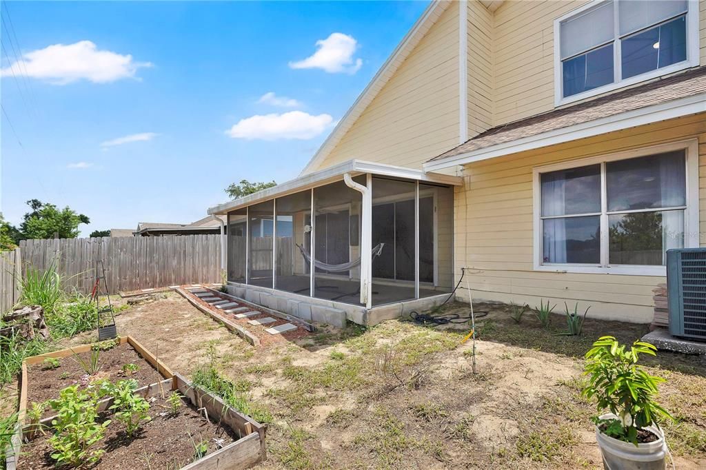 For Sale: $340,000 (3 beds, 2 baths, 1704 Square Feet)