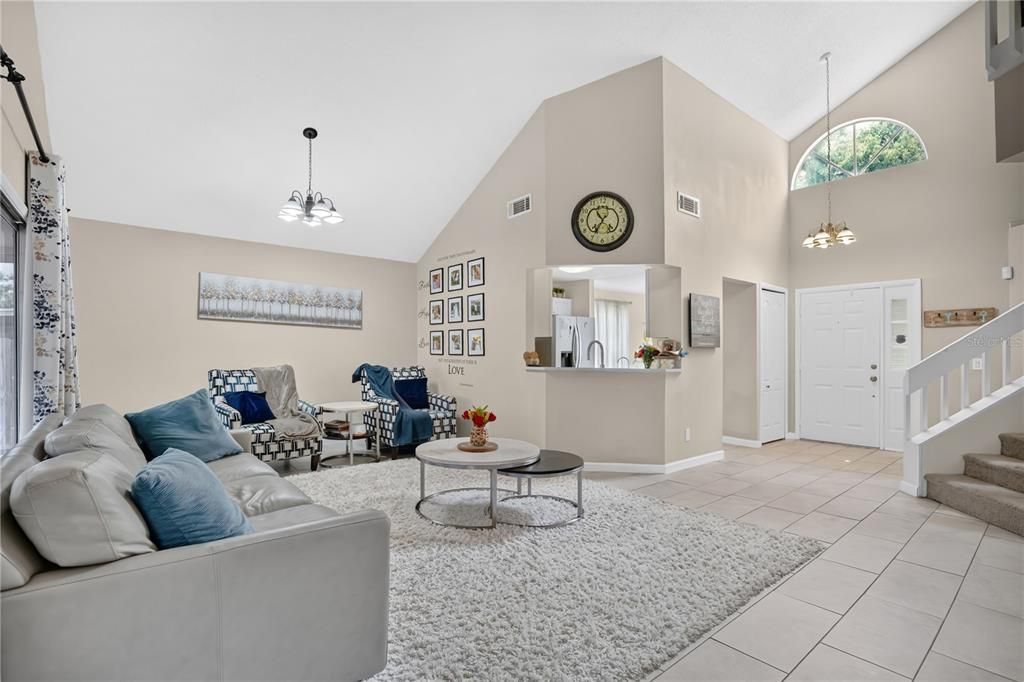 For Sale: $340,000 (3 beds, 2 baths, 1704 Square Feet)