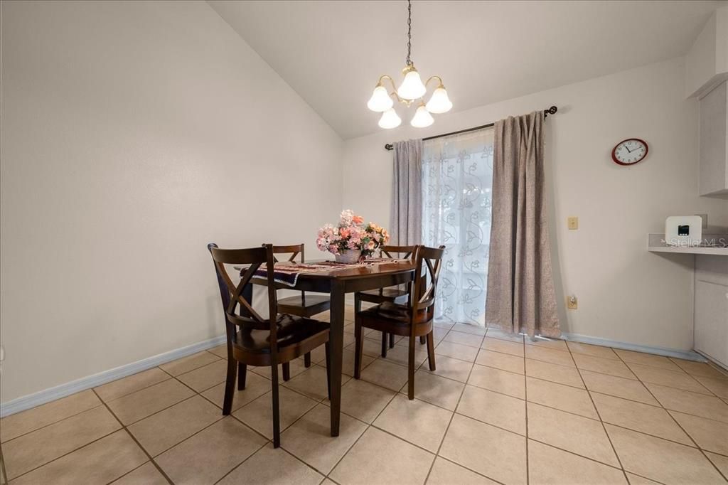 For Sale: $244,900 (3 beds, 2 baths, 1352 Square Feet)