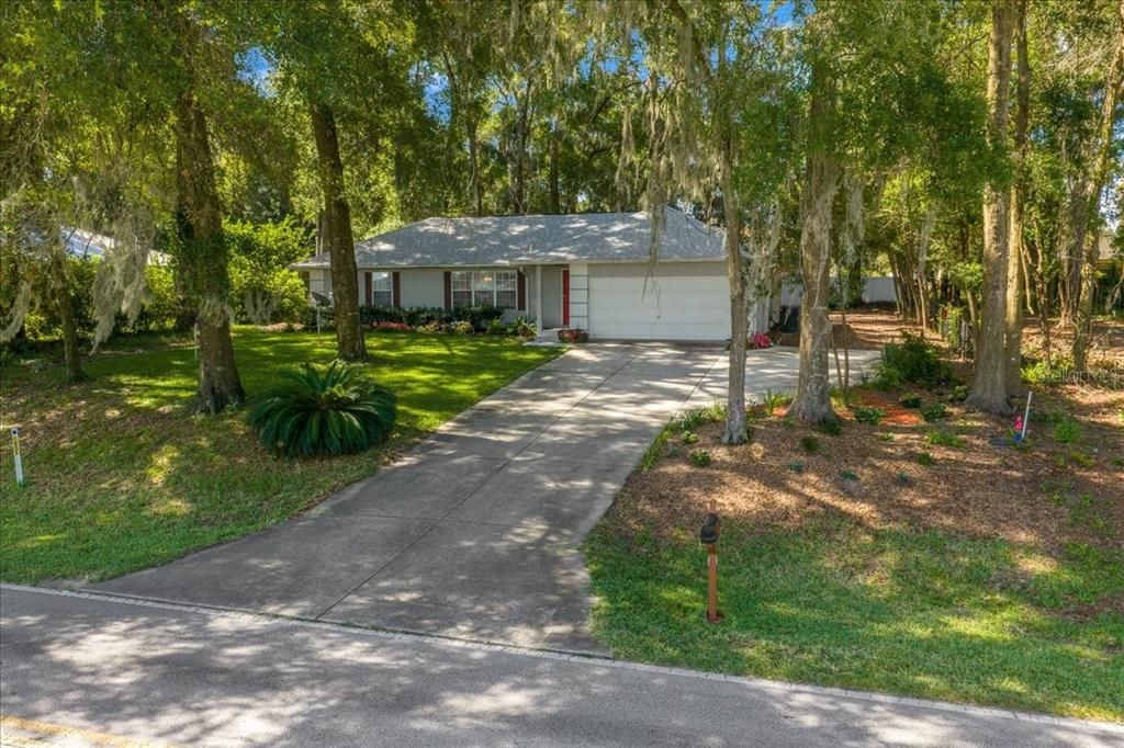 For Sale: $244,900 (3 beds, 2 baths, 1352 Square Feet)