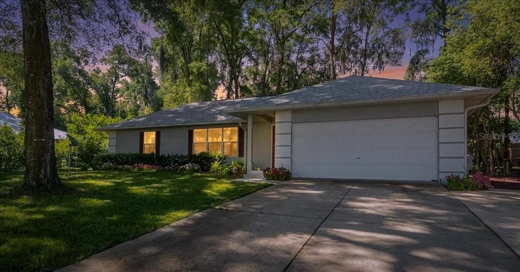 For Sale: $244,900 (3 beds, 2 baths, 1352 Square Feet)