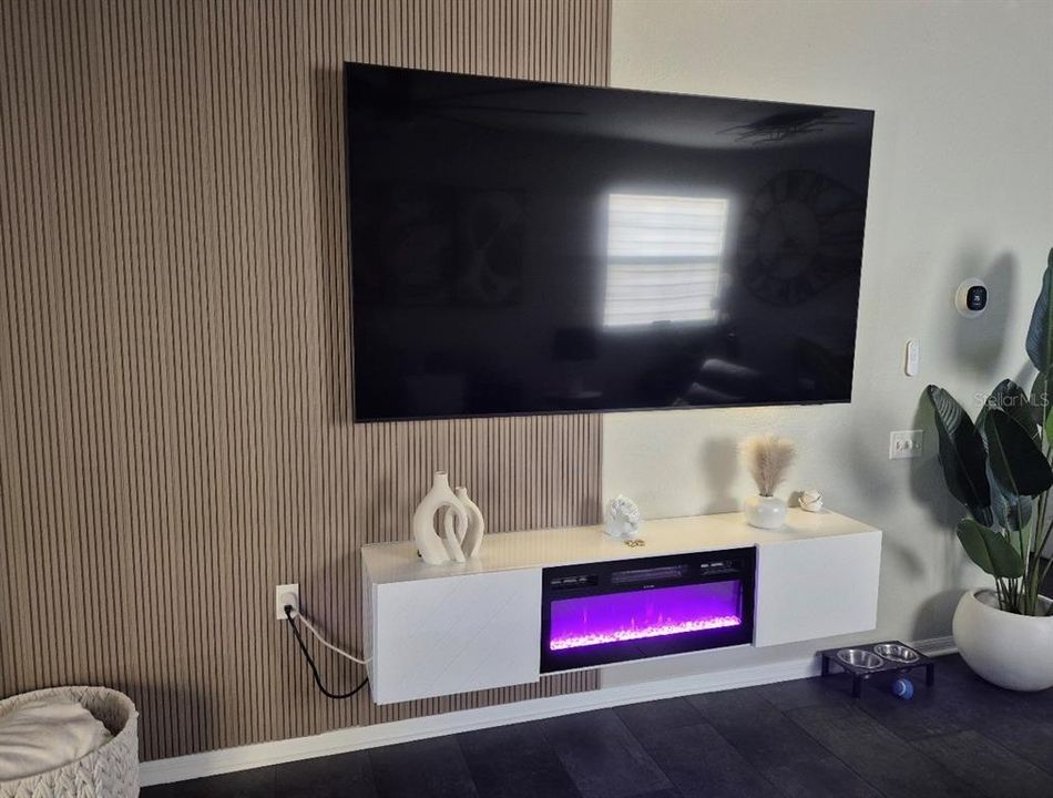 For Sale: $162,500 (2 beds, 2 baths, 981 Square Feet)