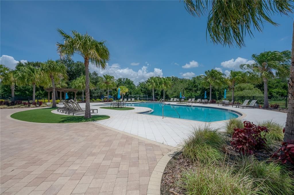 For Sale: $895,000 (5 beds, 4 baths, 3895 Square Feet)