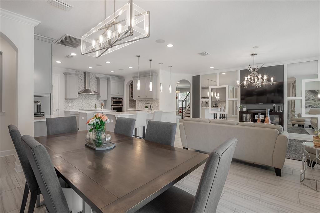 For Sale: $895,000 (5 beds, 4 baths, 3895 Square Feet)