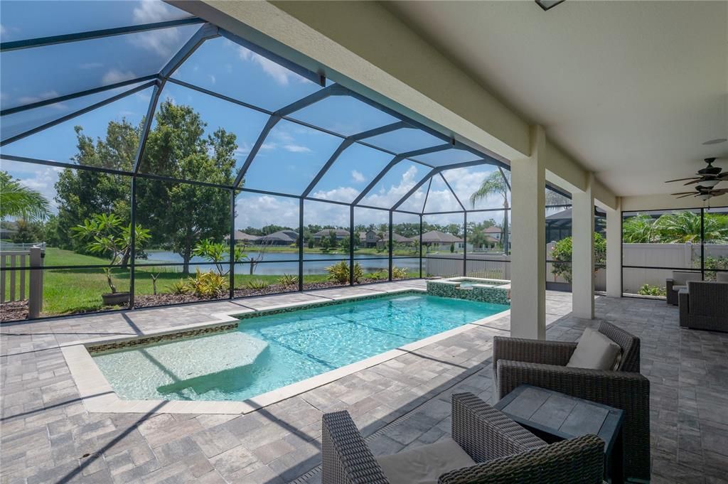 For Sale: $895,000 (5 beds, 4 baths, 3895 Square Feet)