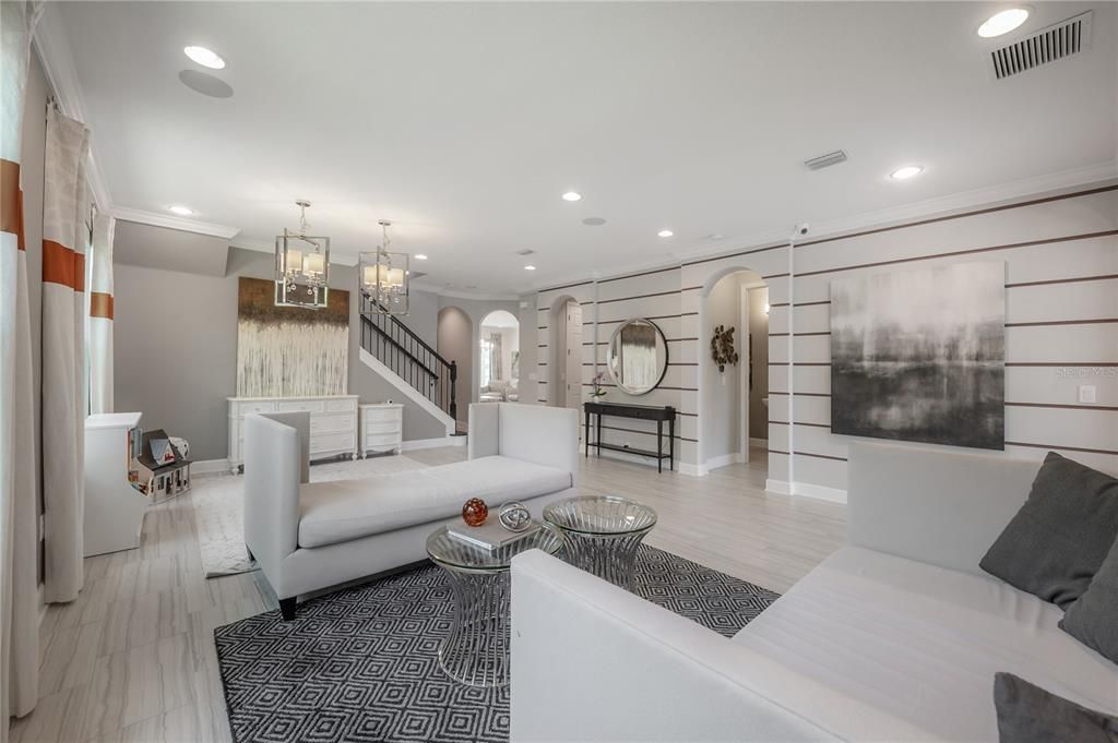 For Sale: $895,000 (5 beds, 4 baths, 3895 Square Feet)