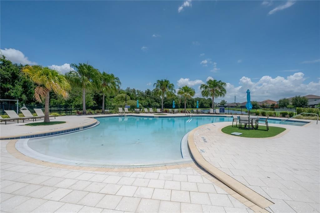 For Sale: $895,000 (5 beds, 4 baths, 3895 Square Feet)