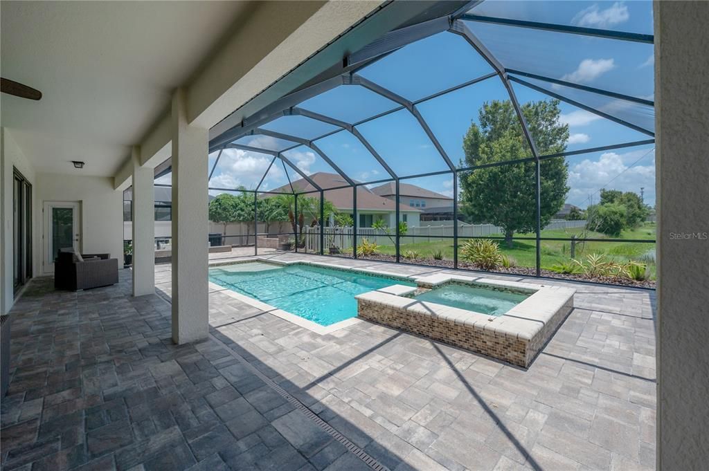 For Sale: $895,000 (5 beds, 4 baths, 3895 Square Feet)