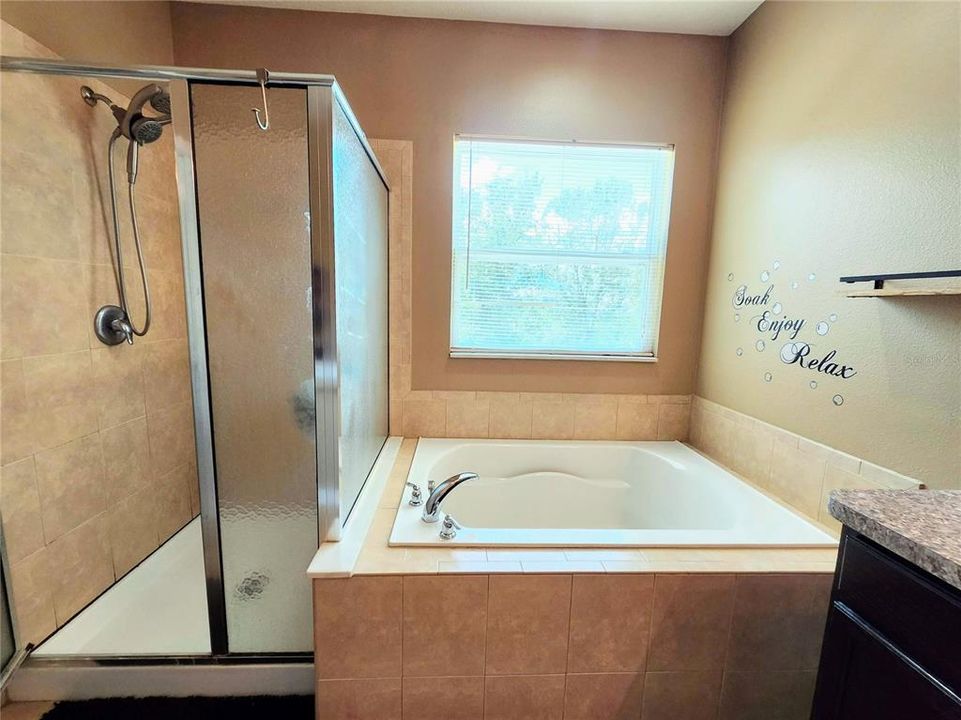 На продажу: $429,000 (5 спален, 3 ванн, 2444 Квадратных фут)