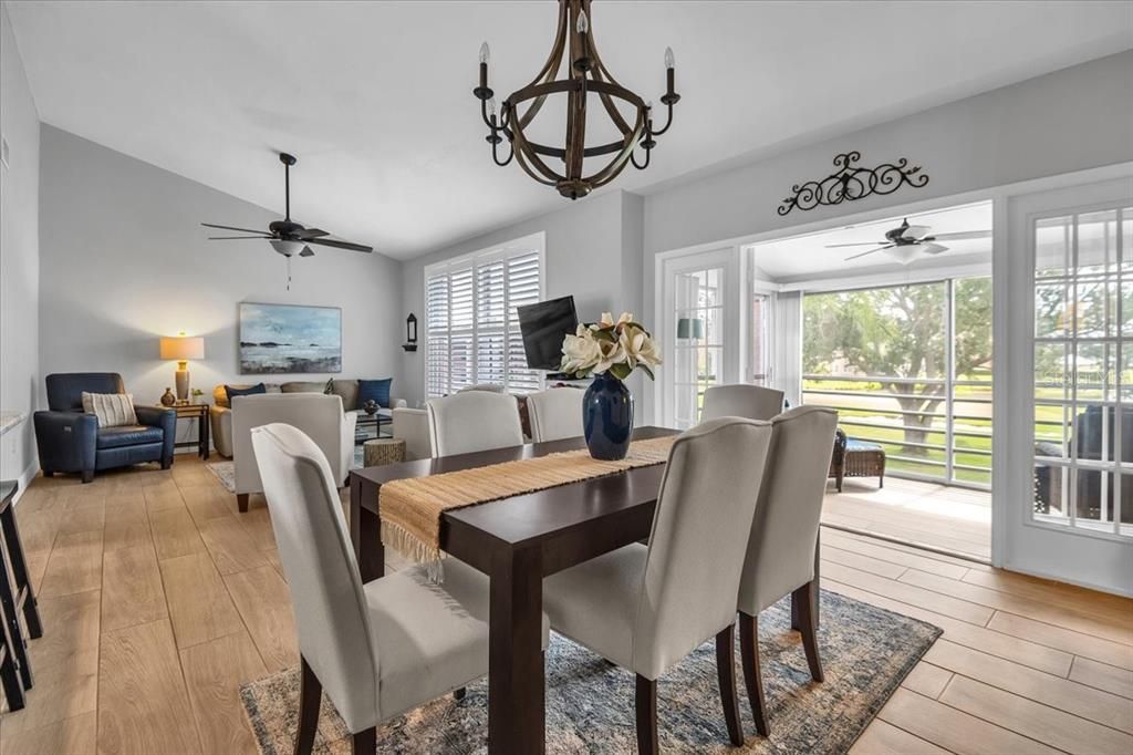 For Sale: $275,000 (2 beds, 2 baths, 1351 Square Feet)