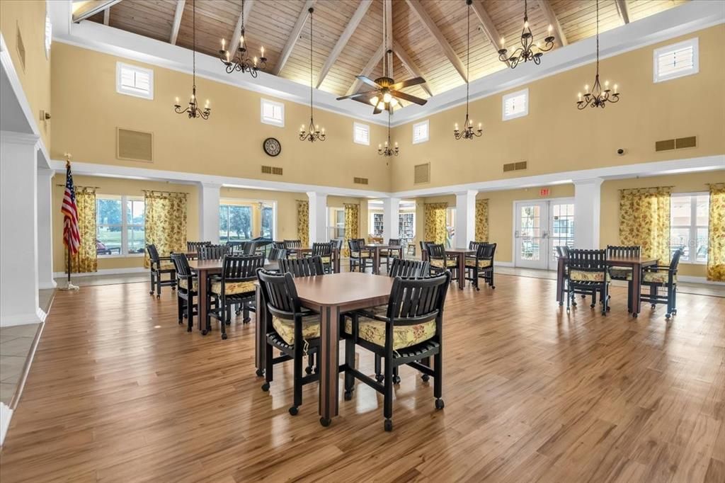 For Sale: $275,000 (2 beds, 2 baths, 1351 Square Feet)