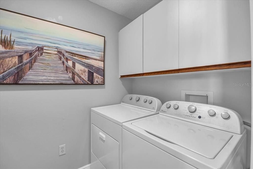 For Sale: $275,000 (2 beds, 2 baths, 1351 Square Feet)