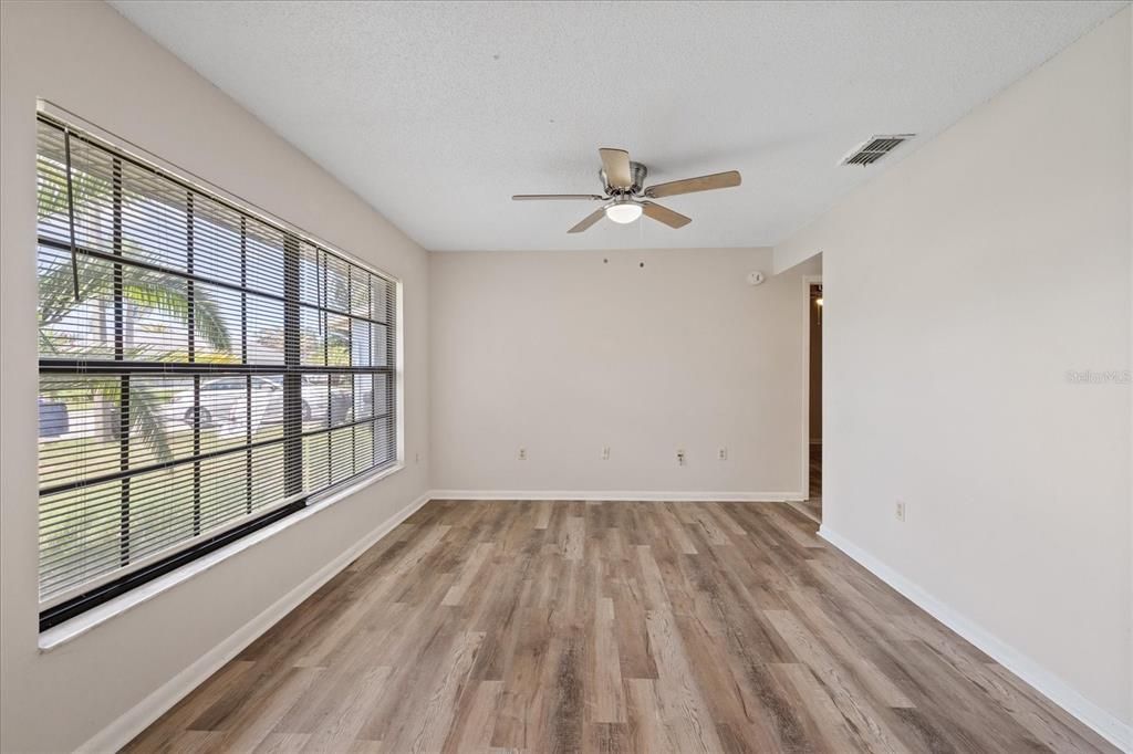 En Venta: $230,000 (2 camas, 2 baños, 1510 Pies cuadrados)