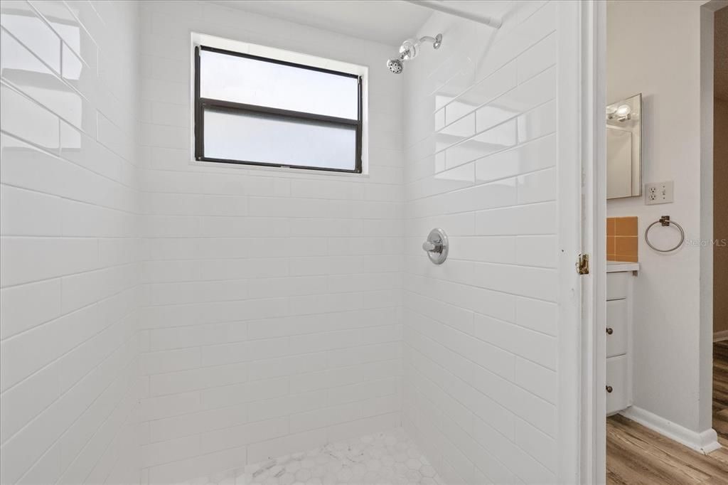 En Venta: $230,000 (2 camas, 2 baños, 1510 Pies cuadrados)