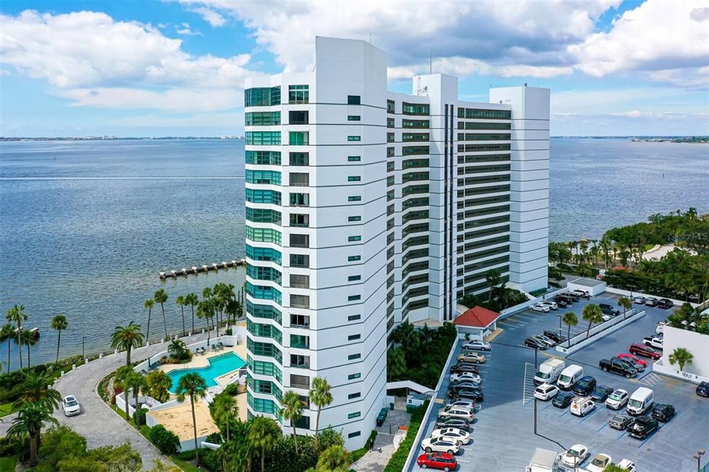 For Rent: $4,500 (2 beds, 2 baths, 1729 Square Feet)