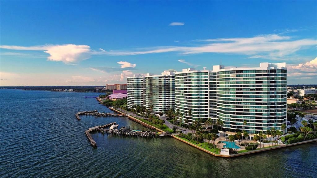 For Rent: $4,500 (2 beds, 2 baths, 1729 Square Feet)