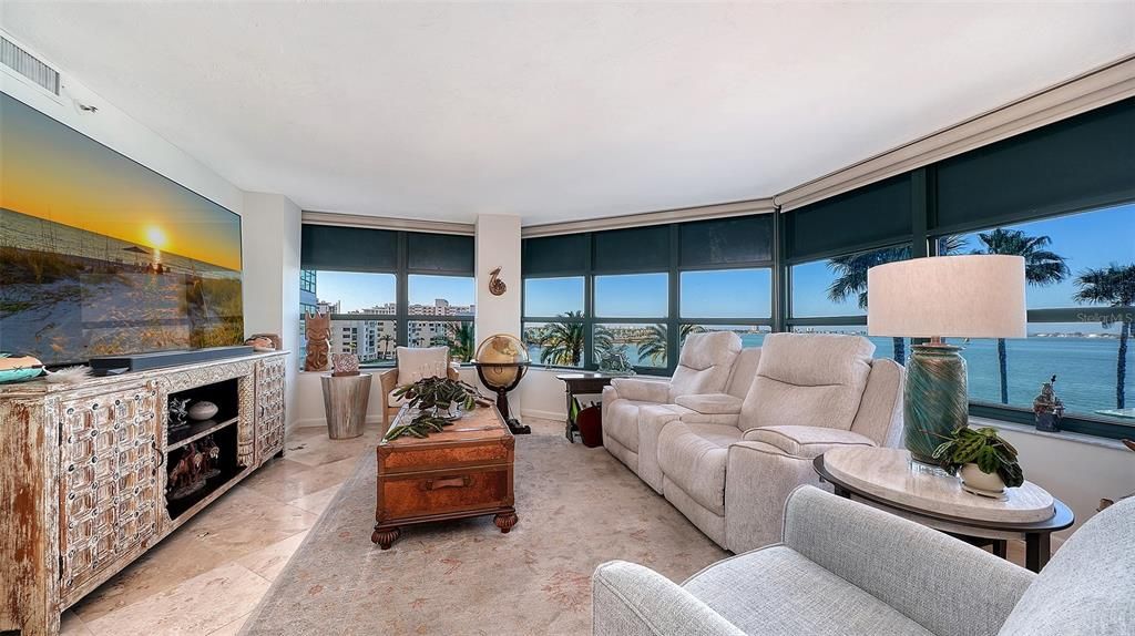 For Rent: $4,500 (2 beds, 2 baths, 1729 Square Feet)