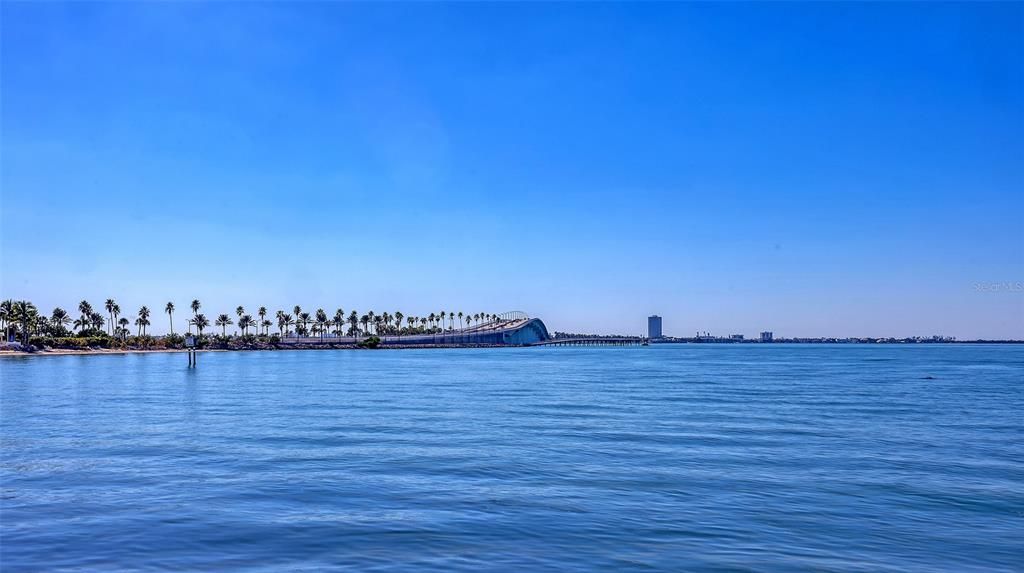 For Rent: $4,500 (2 beds, 2 baths, 1729 Square Feet)