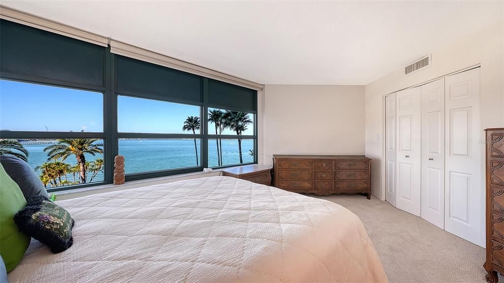 For Rent: $4,500 (2 beds, 2 baths, 1729 Square Feet)