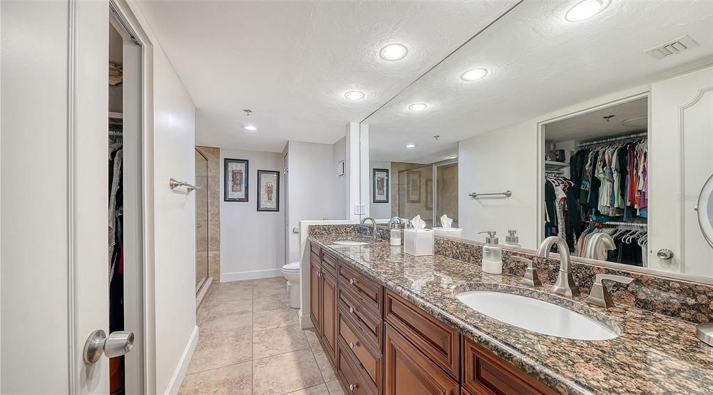 For Rent: $4,500 (2 beds, 2 baths, 1729 Square Feet)