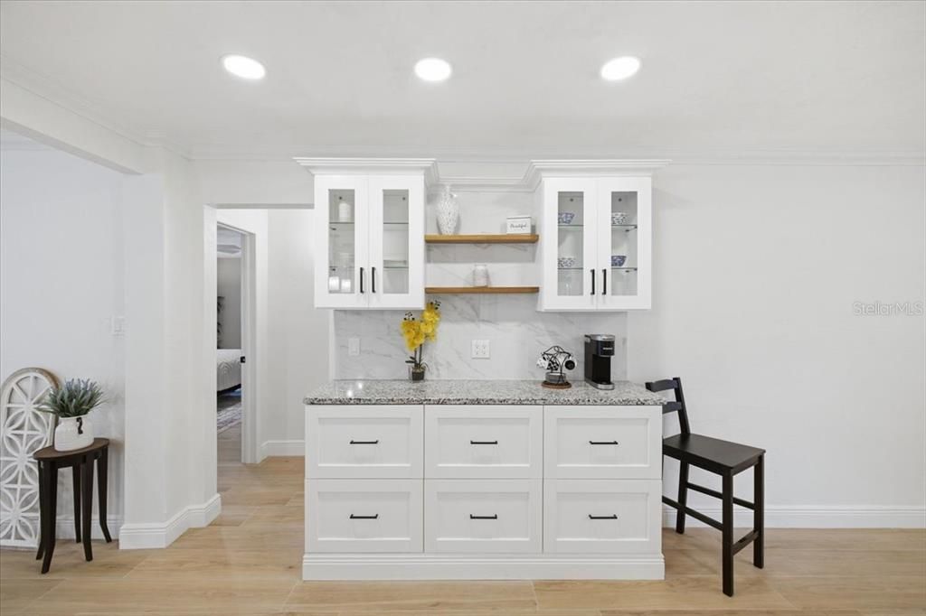 Activo con contrato: $619,000 (3 camas, 2 baños, 1942 Pies cuadrados)