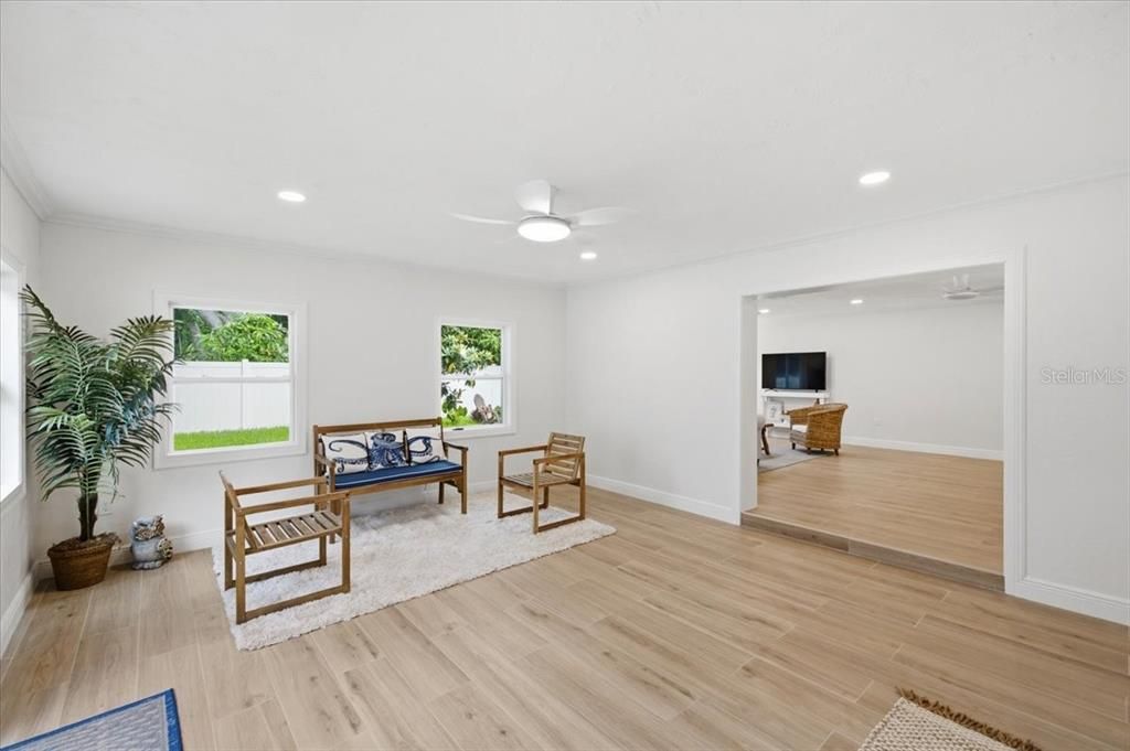 Activo con contrato: $619,000 (3 camas, 2 baños, 1942 Pies cuadrados)