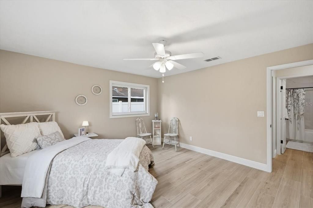 Activo con contrato: $619,000 (3 camas, 2 baños, 1942 Pies cuadrados)