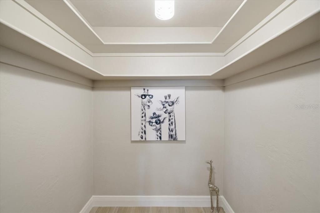 Activo con contrato: $619,000 (3 camas, 2 baños, 1942 Pies cuadrados)