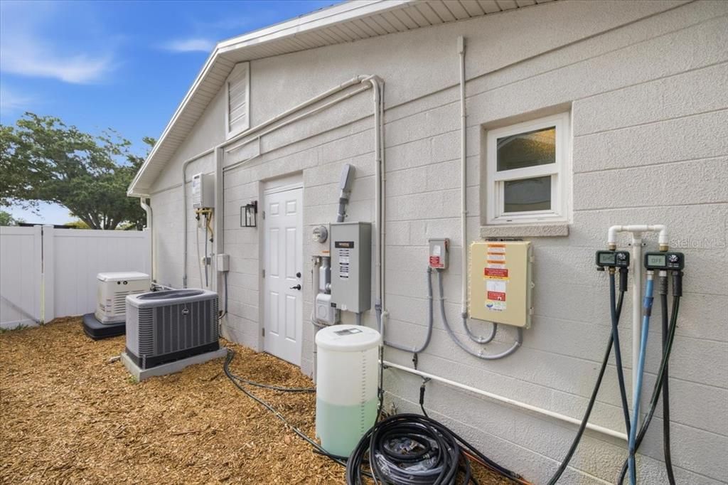Activo con contrato: $619,000 (3 camas, 2 baños, 1942 Pies cuadrados)