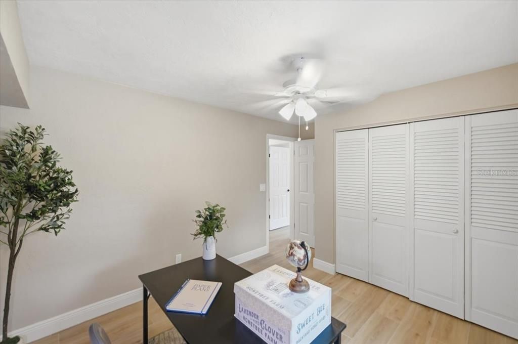 Activo con contrato: $619,000 (3 camas, 2 baños, 1942 Pies cuadrados)