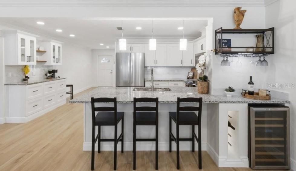 Activo con contrato: $619,000 (3 camas, 2 baños, 1942 Pies cuadrados)