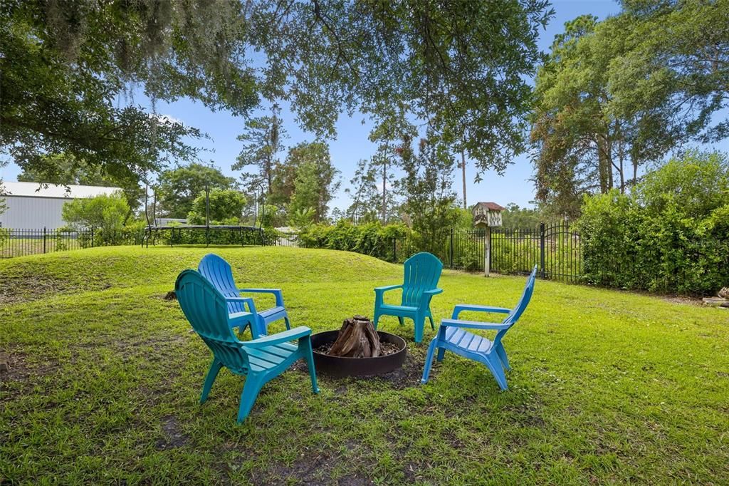 En Venta: $588,000 (3 camas, 2 baños, 2109 Pies cuadrados)