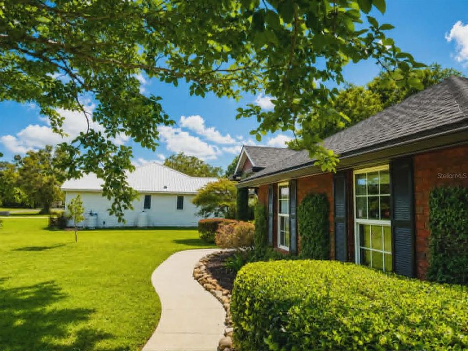 En Venta: $588,000 (3 camas, 2 baños, 2109 Pies cuadrados)