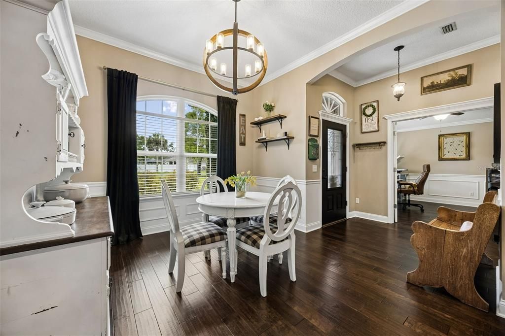 En Venta: $588,000 (3 camas, 2 baños, 2109 Pies cuadrados)