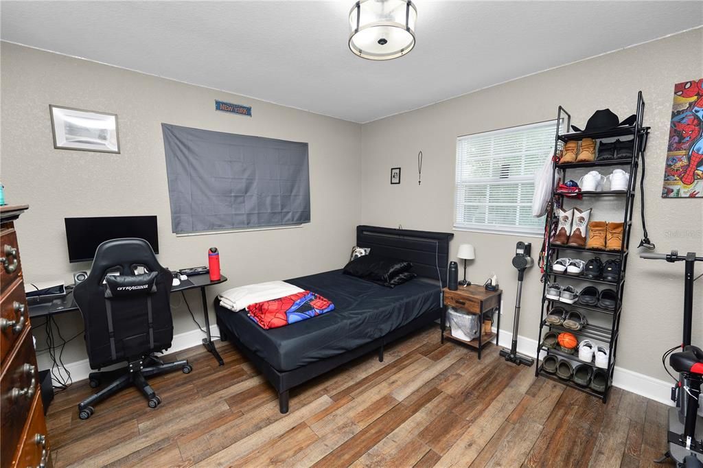 For Sale: $249,000 (3 beds, 1 baths, 1100 Square Feet)