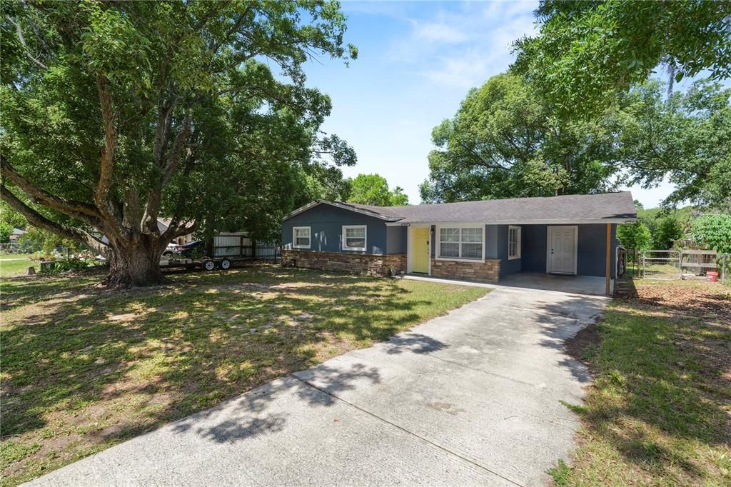 For Sale: $249,000 (3 beds, 1 baths, 1100 Square Feet)