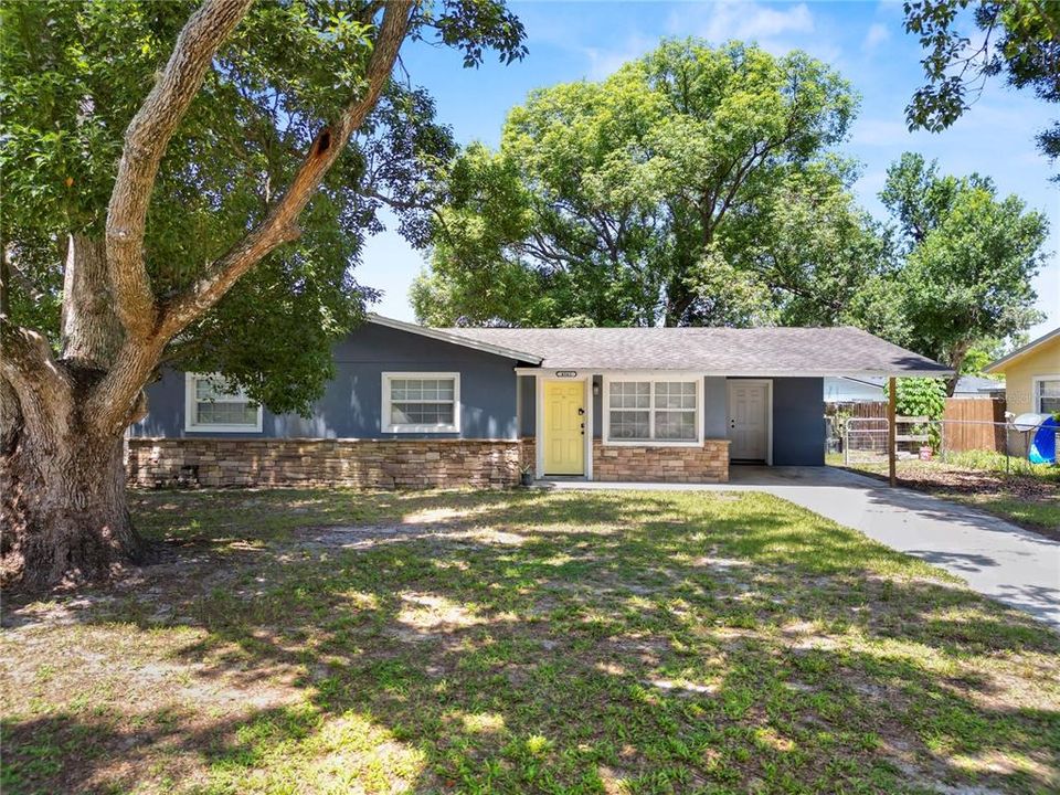 For Sale: $249,000 (3 beds, 1 baths, 1100 Square Feet)
