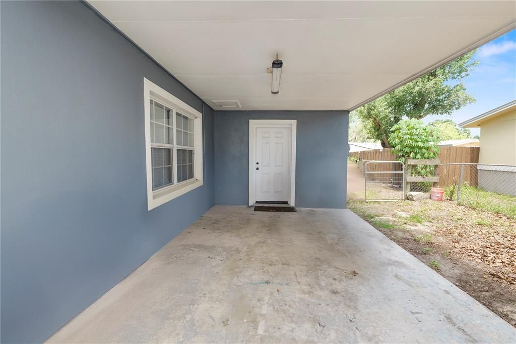 For Sale: $249,000 (3 beds, 1 baths, 1100 Square Feet)