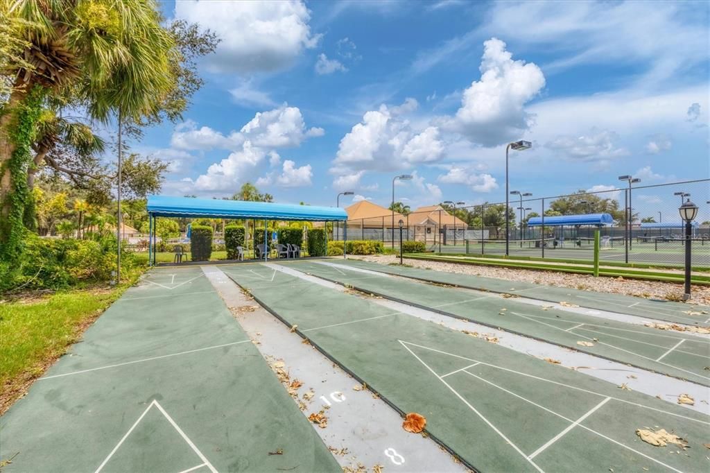 Activo con contrato: $349,900 (2 camas, 2 baños, 1239 Pies cuadrados)