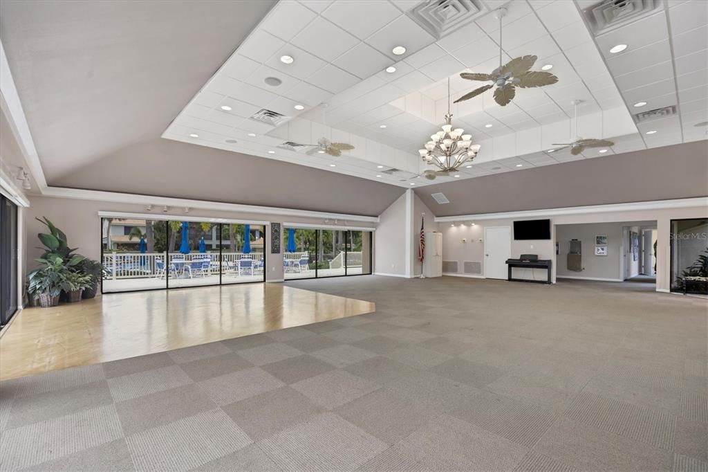 Activo con contrato: $349,900 (2 camas, 2 baños, 1239 Pies cuadrados)