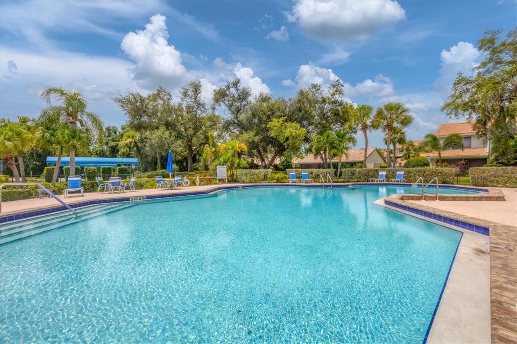 Activo con contrato: $349,900 (2 camas, 2 baños, 1239 Pies cuadrados)
