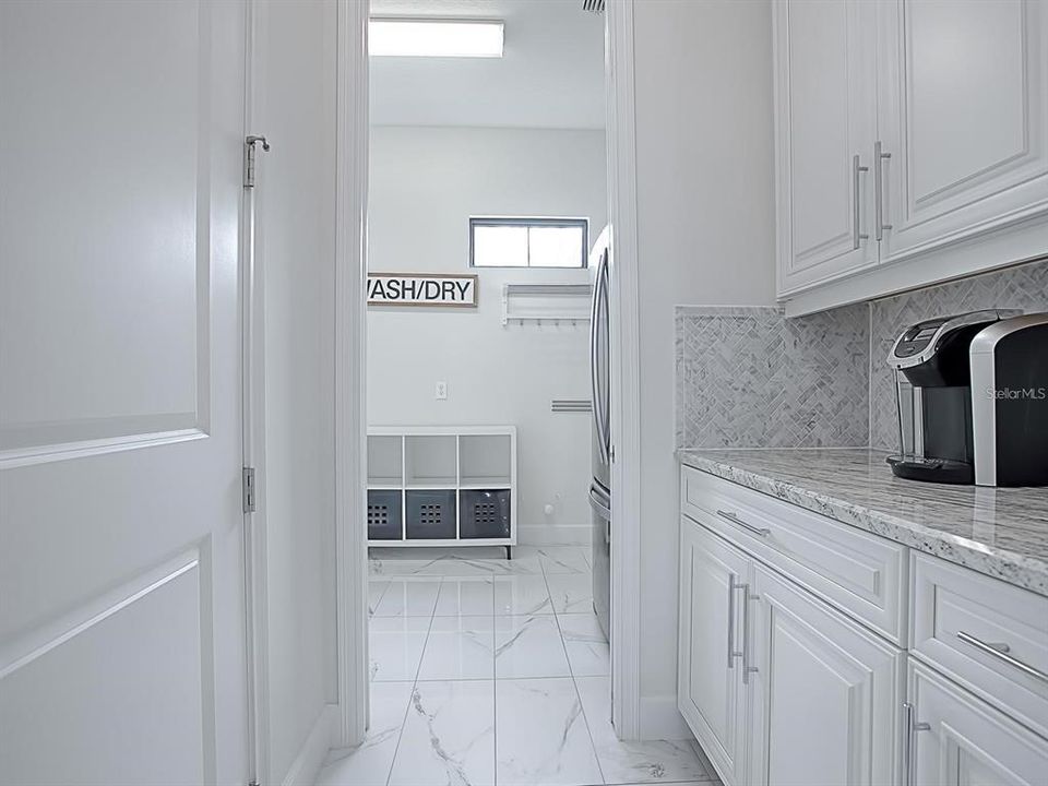 En Venta: $1,100,000 (4 camas, 3 baños, 3481 Pies cuadrados)