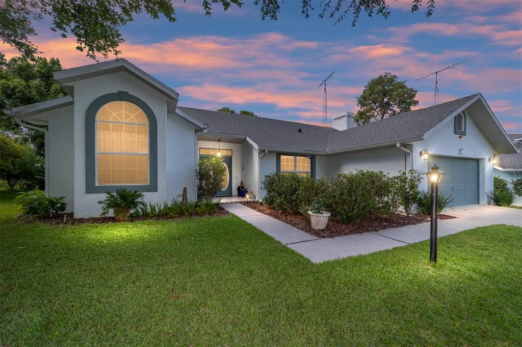 For Sale: $385,000 (3 beds, 2 baths, 2179 Square Feet)