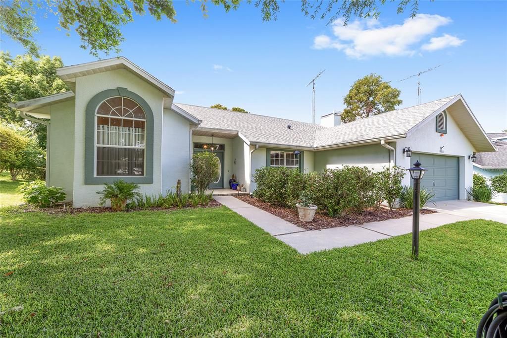 For Sale: $385,000 (3 beds, 2 baths, 2179 Square Feet)