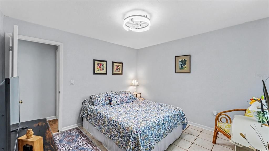 En Venta: $419,900 (4 camas, 2 baños, 2163 Pies cuadrados)